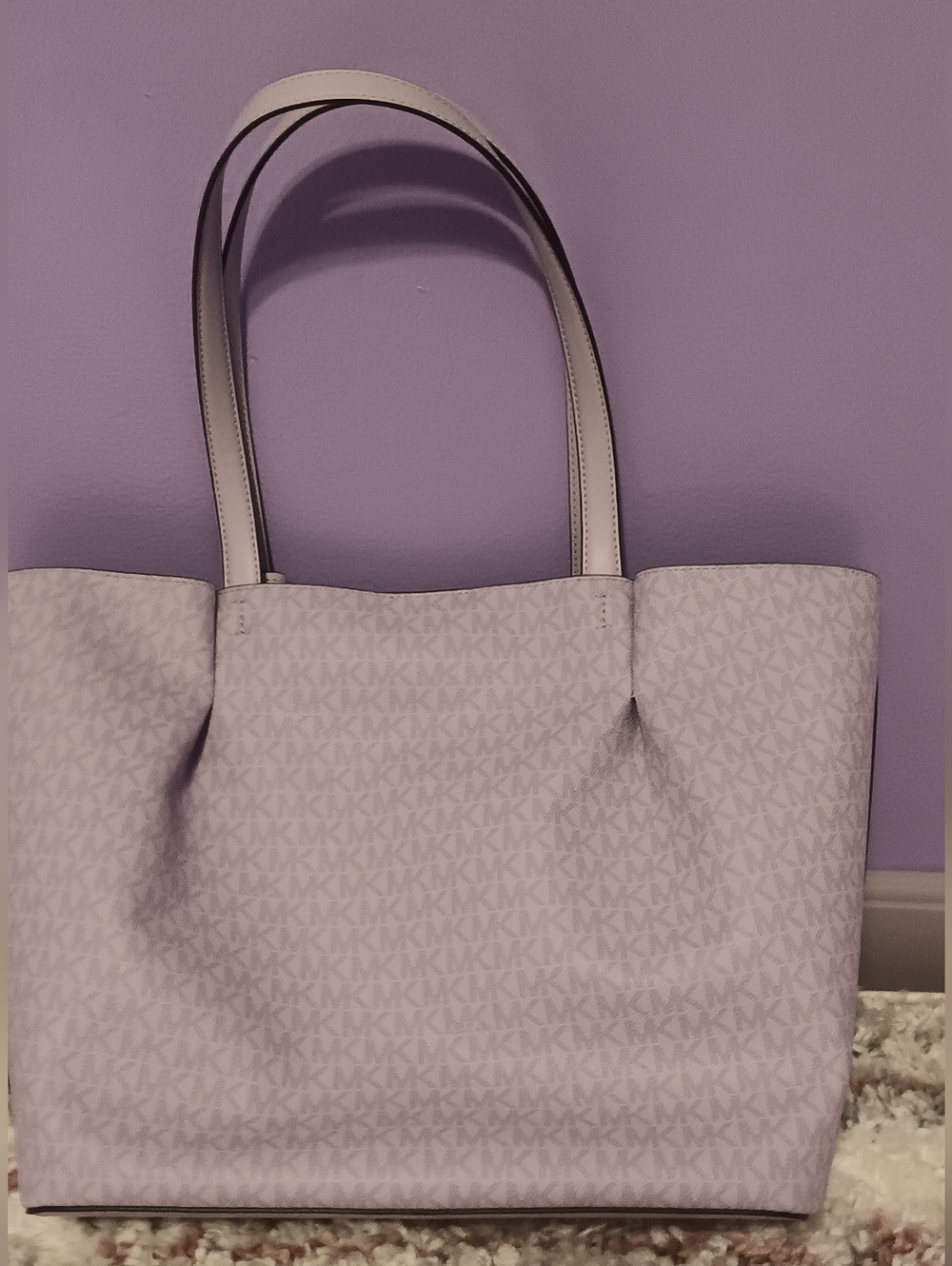 Michael Kors Lilac MK Signature Tote - Picture 2 of 4